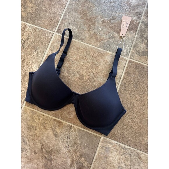 Skims Fits Everybody Plunge Bra Onyx Size 36DDD - Picture 5 of 10